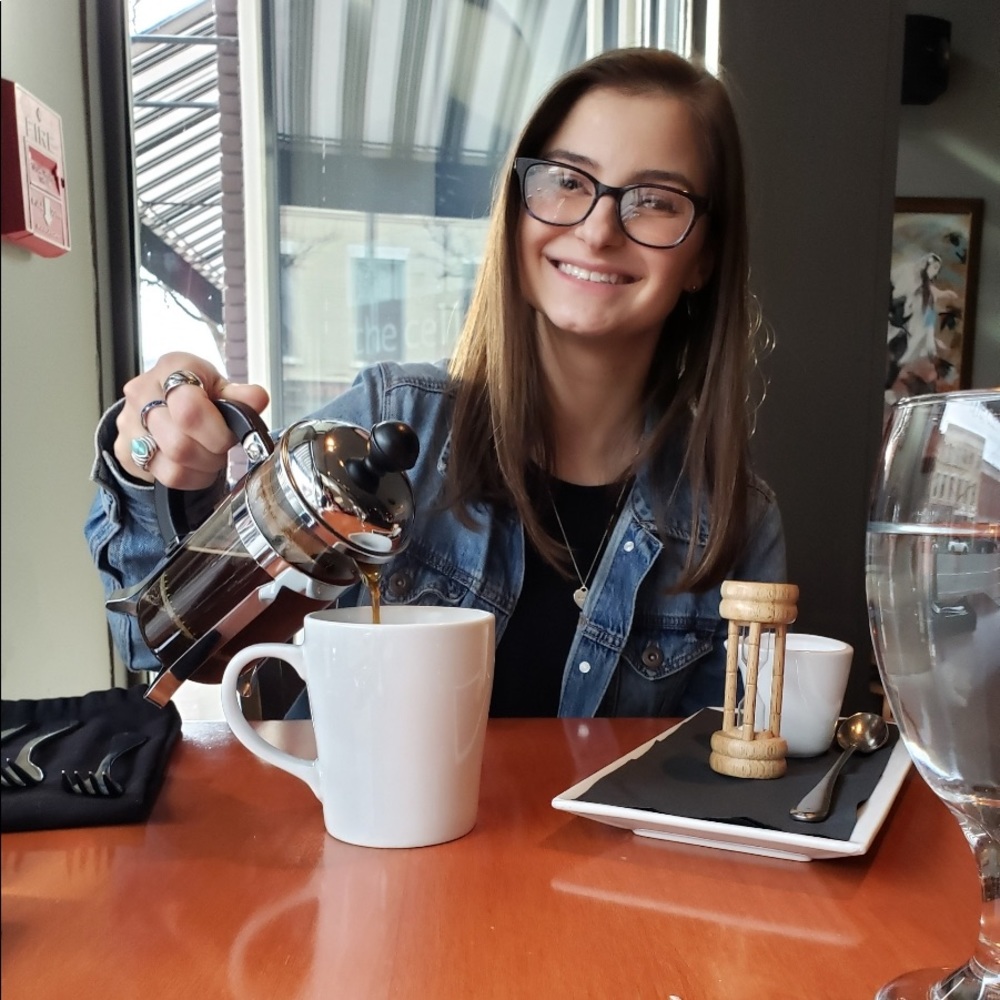 Meet your Posher, Alesya